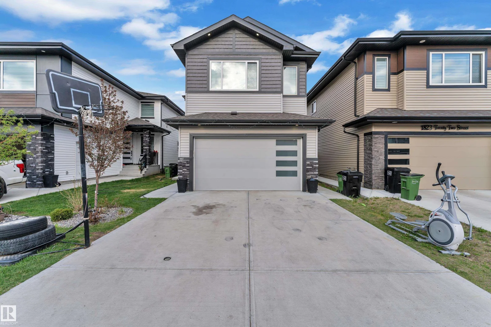 1827 22 ST NW NW, Edmonton - 5 bedroom Residential Attached for sale