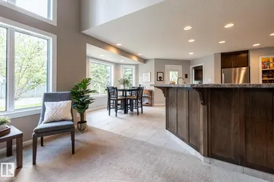 Interior photo 3 of 454 OSBORNE CR NW
