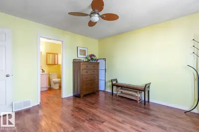 Interior photo 4 of 950 JIM COMMON DR