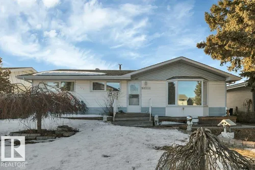 8016 161 ST NW, Edmonton - $320,000