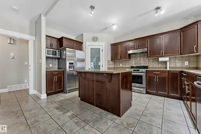 Interior photo 3 of 6159 12 AV SW
