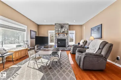Interior photo 4 of 56515 RGE ROAD 222