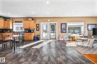 Interior photo 2 of 56515 RGE ROAD 222