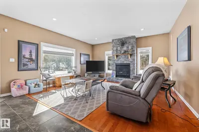 Interior photo 3 of 56515 RGE ROAD 222