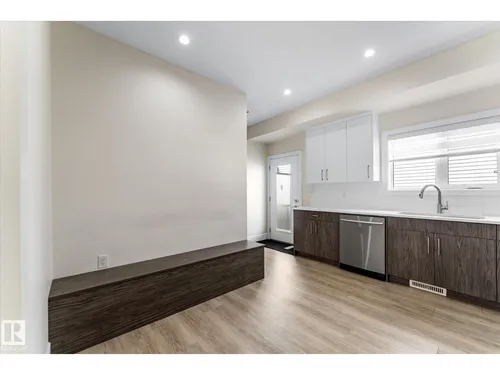 14914 108 AV NW, Edmonton - $384,900