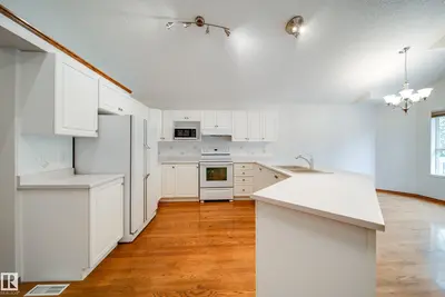 Interior photo 1 of 1130 116 ST NW