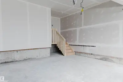 Interior photo 3 of 806 ELDERBERRY CO NW