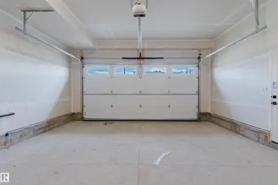 Interior photo 2 of 224 EDGEMONT GR NW