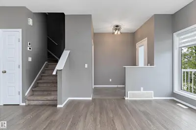 Interior photo 1 of 357 DESROCHERS BV SW
