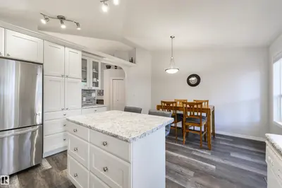 Interior photo 4 of 7 HARVARD PL