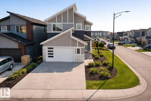 6449 28 AV SW, Edmonton - $779,990