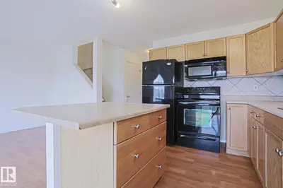 Interior photo 2 of 1627 MELROSE PL SW SW