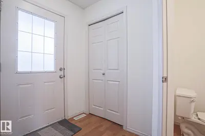 Interior photo 1 of 1627 MELROSE PL SW SW