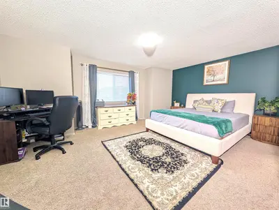 Interior photo 4 of 3336 17B AV NW