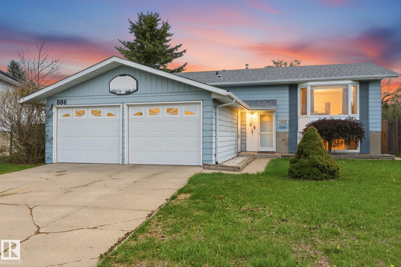886 KNOTTWOOD RD S NW, Edmonton - 4 bedroom Detached Single Family for sale