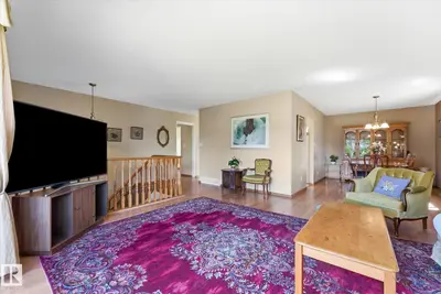 Interior photo 3 of 886 KNOTTWOOD RD S NW