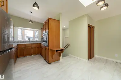 Interior photo 2 of 9523 134 AV NW