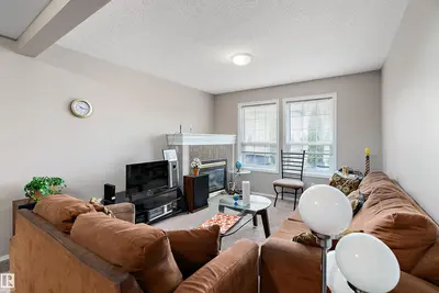 Interior photo 1 of #120 4415 SOUTH PARK DR