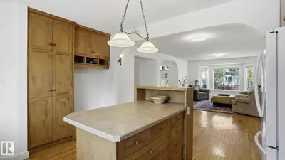 Interior photo 3 of 9611 77 AV NW
