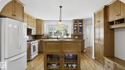 Interior photo 4 of 9611 77 AV NW
