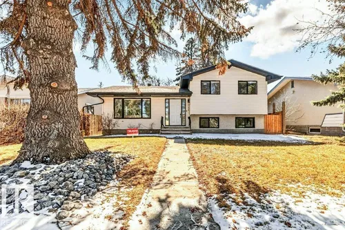 11435 46 AV NW, Edmonton - $589,000
