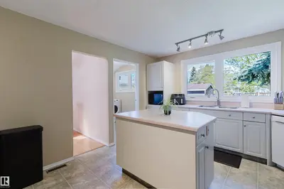 Interior photo 3 of 24 BRAESIDE CR