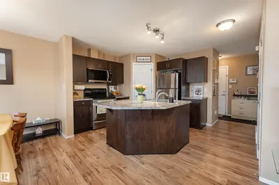 Interior photo 3 of 105 GALLOWAY WD