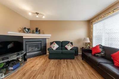 Interior photo 2 of 105 GALLOWAY WD