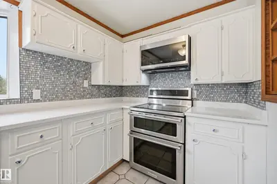 Interior photo 4 of 51102 RGE ROAD 22