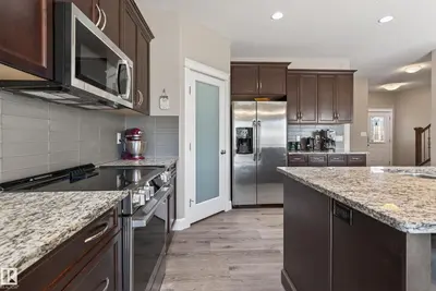 Interior photo 3 of 3356 HILTON CR NW