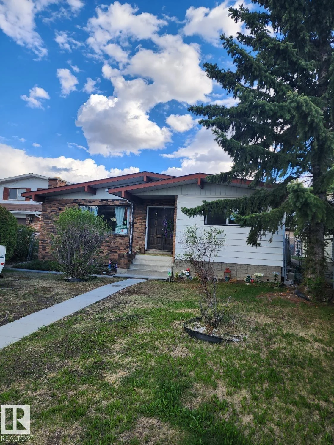 8715 41 AV NW, Edmonton - 4 bedroom Detached Single Family for sale