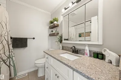 Interior photo 2 of 4012 86 ST NW