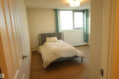 Interior photo 2 of #807 10011 116 ST NW