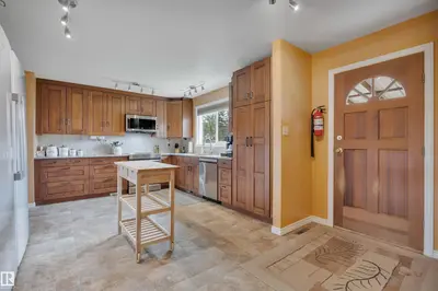 Interior photo 4 of #7 53503 RGE ROAD 274