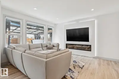 Interior photo 4 of 17618 63A ST NW