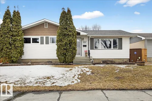 9227 168 ST NW, Edmonton - $425,000