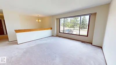 Interior photo 3 of 4521 42 AV