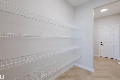 Interior photo 4 of 21 Cessy ST