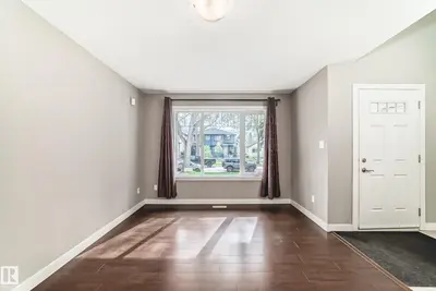Interior photo 4 of 12118 125 ST NW