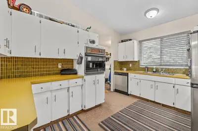 Interior photo 4 of 4411 209 ST NW