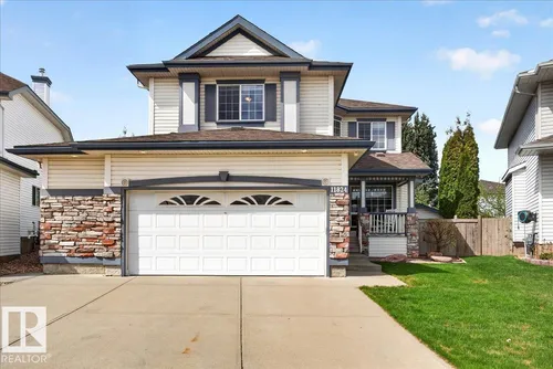 11824 13 AV NW, Edmonton - $699,900