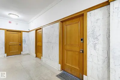 Interior photo 4 of ##806 10134 100 ST NW