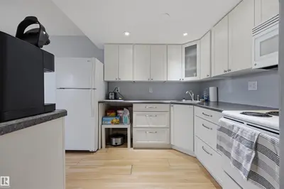 Interior photo 3 of #3 18315 89 AV NW