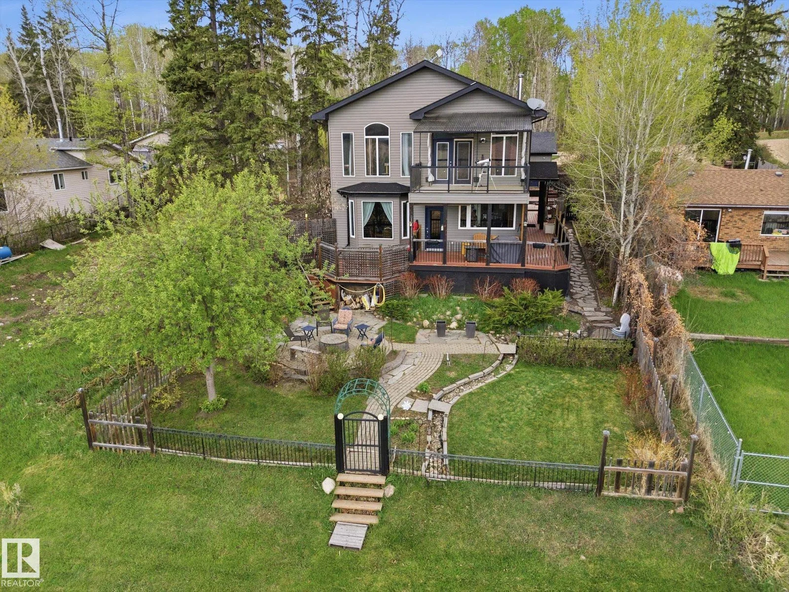 857 West Cove Drive, Rural Lac Ste. Anne County - 3 bedroom Detached Single Family for sale