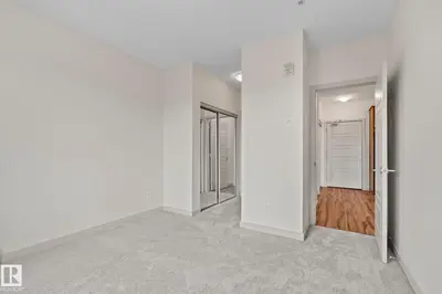 Interior photo 4 of #218 320 AMBLESIDE LI SW