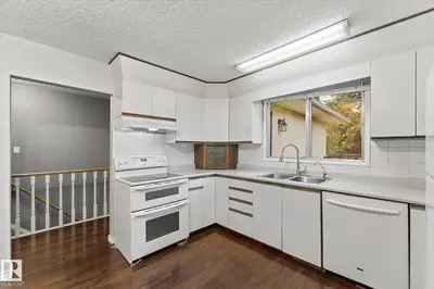 Interior photo 4 of 27 WESTVIEW CR