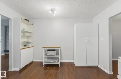 Interior photo 3 of 27 WESTVIEW CR