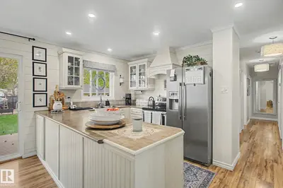 Interior photo 2 of 11918 43 ST NW