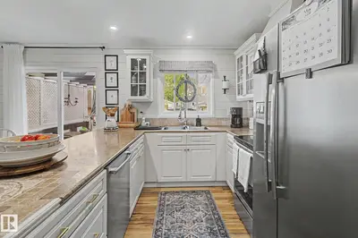 Interior photo 3 of 11918 43 ST NW