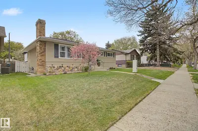 Interior photo 1 of 11918 43 ST NW